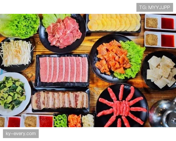 苏亚雷斯居然下馆子和我们抢鸡腿，这日常和球场判若两人啊
